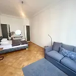 Luxury Residence Apartments In Vaclavske Namesti