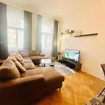 Luxury Residence Apartments In Vaclavske Namesti